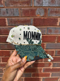 Mommin’ | Green lace