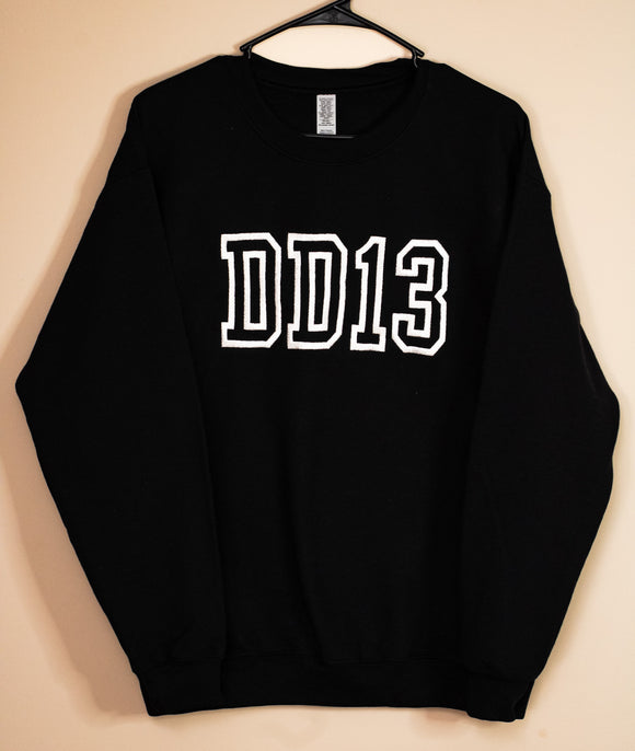 DD13 Sweatshirt | White on Black